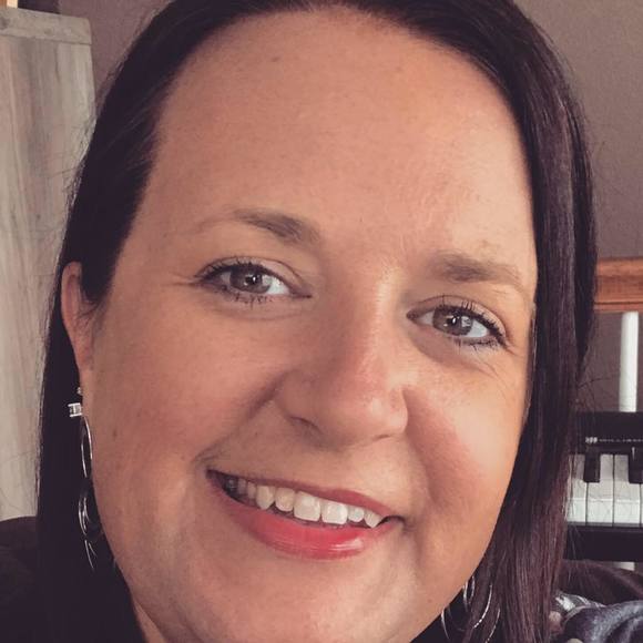 Meet your Posher, Lora - Picture 1 of 1